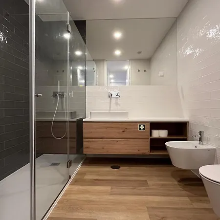 Art Living Gravito Incl Parking By Sweet شقة *